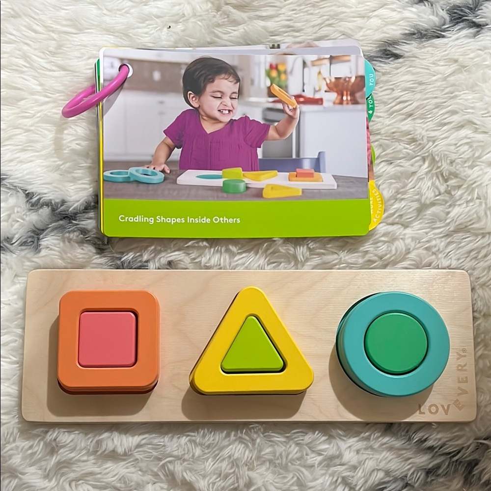 LOVEVERY Geo Shapes Puzzle from Realist Playkit Months 19-21